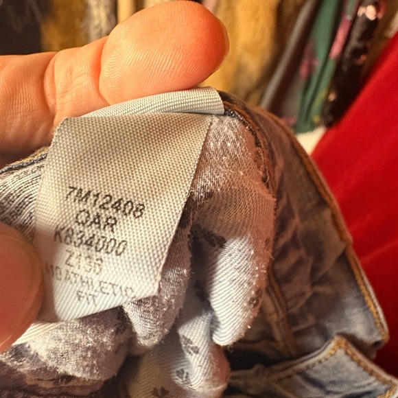 Lucky Brand Men's Denim Jeans in Light Blue - Picture 11 of 12